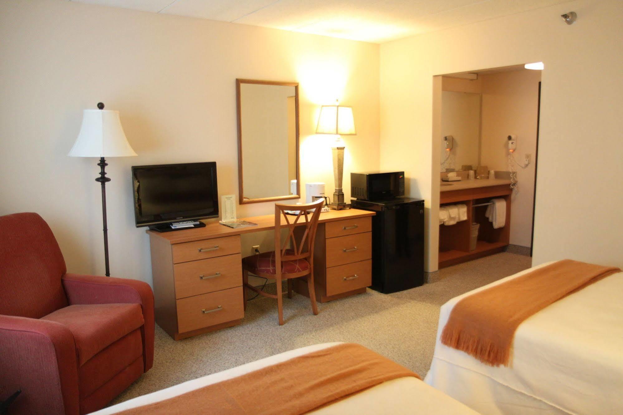 Brentwood Inn And Suites Rochester Esterno foto